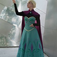 Queen Elsa Thumbnail