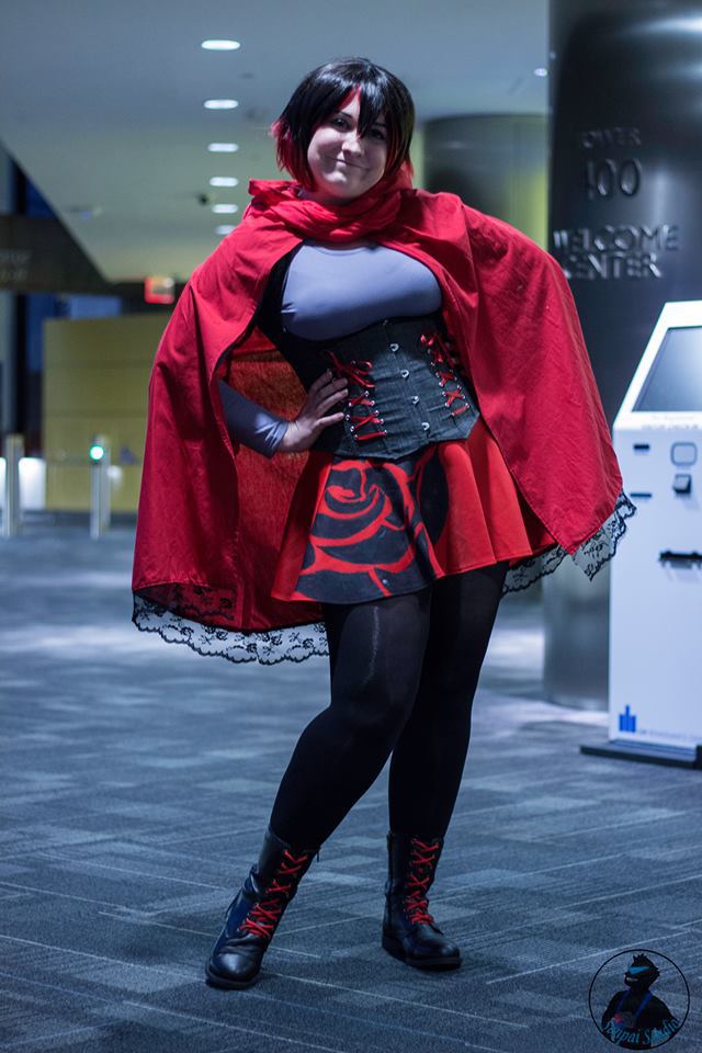 Cospix.net photo featuring Hot Glue Cosplay
