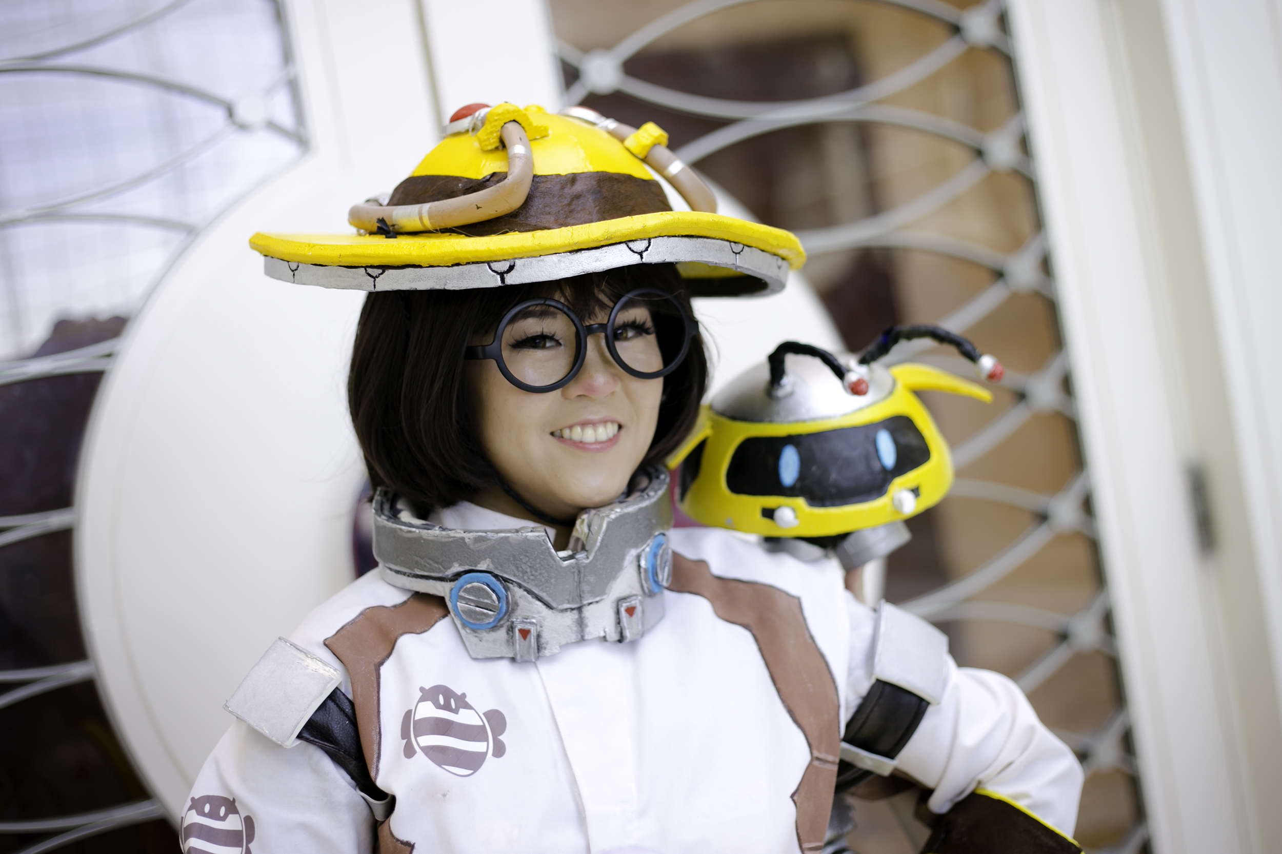 Beekeeper Mei Overwatch by Mae Mae Twin Cospix